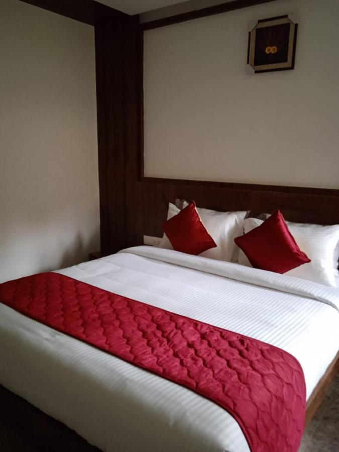 Coral Beach Resort Mahabalipuram Exterior foto